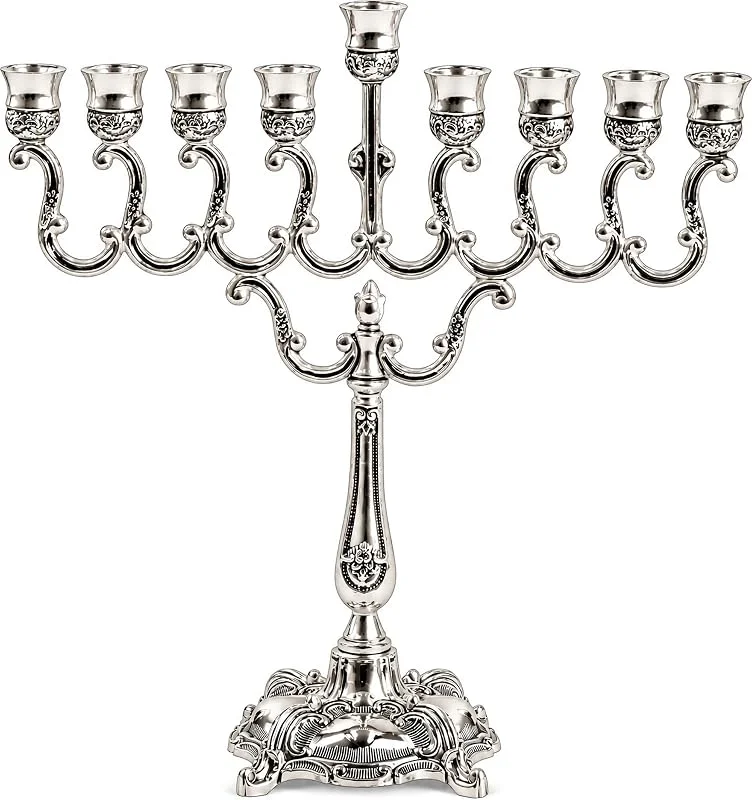 Marke: Ner Mitzvah Versilberte Chanukka Menora - Passend Für Alle Standard Chanukka Kerzen - Menorah Hanukkah 18 cm Hoch, 16 cm Breit - Gebogene Zweige — Kerzenlicht Abendessen