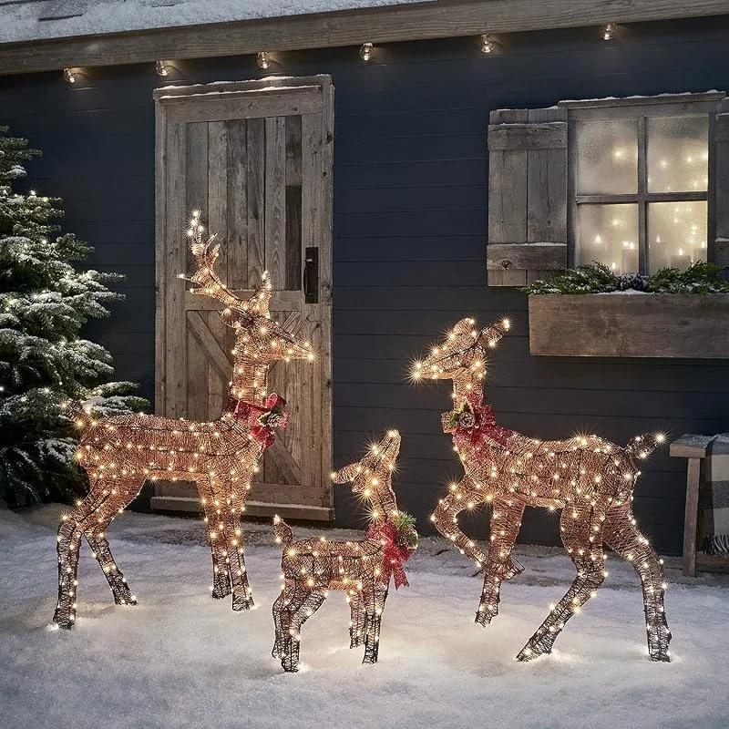Besuche den Lights4fun-Store Lights4fun Braune Harewood Rentier Familie LED Rentiere mit Timer Weihnachtsbeleuchtung für außen und innen Weihnachtsfiguren