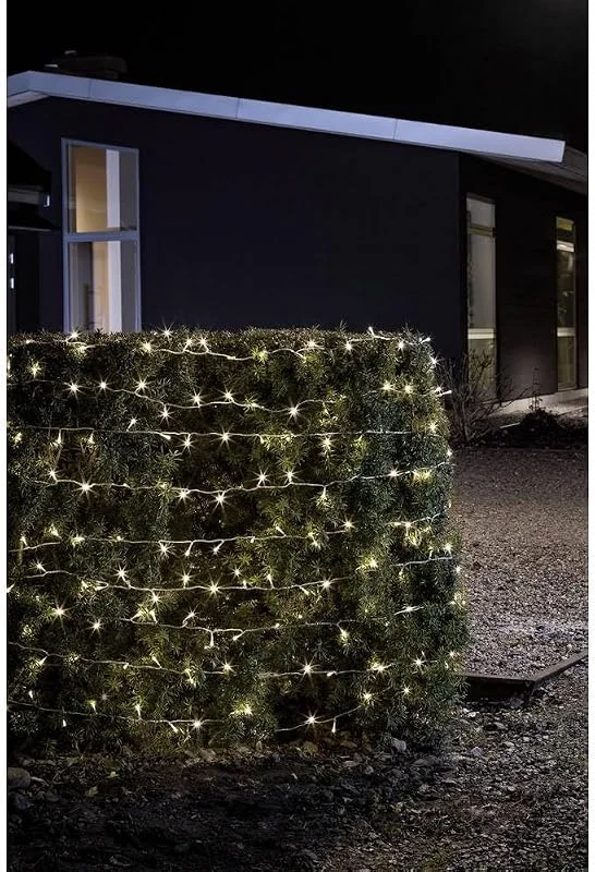 Besuche den Konstsmide-Store Konstsmide LED Lichterkette, mit an, aus Schalter Lichtsensor und 6h und 9h Timer, 240 warm weiße Dioden, batteriebetrieben, Außen (IP44), transparentes Kabel, 4 x D 1.5V (exkl.) - 3730-103 — Weihnachtsbeleuchtung