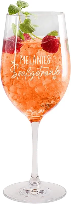 Besuche den Herz & Heim-Store Herz & Heim® Weinglas personalisiert mit Gravur 'Spaßgetränk' – 430 ml Leonardo Glas mit Namensgravur – Rotweinglas & Cocktailglas mit Name als Frauen Geschenk — Wein und Festtafel