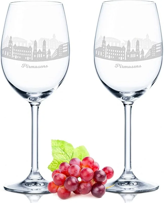 Besuche den GRAVURZEILE-Store GRAVURZEILE Weingläser mit Gravur - Skyline Pirmasens im Set - Hochwertige 360° Lasergravur - schönes Geschenk als Andenken, Souvenir oder für Sammler & Weingenießer zum Geburtstag — Wein und Festtafel