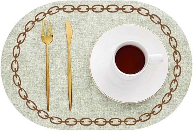 Besuche den Epinki-Store Epinki Tischset Modern Oval, 2Pcs Set PU Leder Platzset Weihnachten Vintage Kette Muster Anti-Rutsch, Tischuntersetzer Waschbar Hell Grün für Speisetisch, 30x44CM — Küche & Haushalt