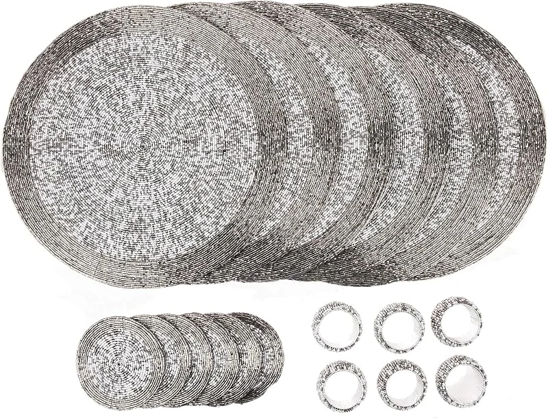 Besuche den Penguin Home-Store Penguin Home® Platzsets, Untersetzer und Serviettenringe mit Glasperlen – Silber und Weiß – runde Tischsets – handgefertigt von erfahrenen indischen Kunsthandwerkern – Durchmesser – 32 cm — Advent und Tisch