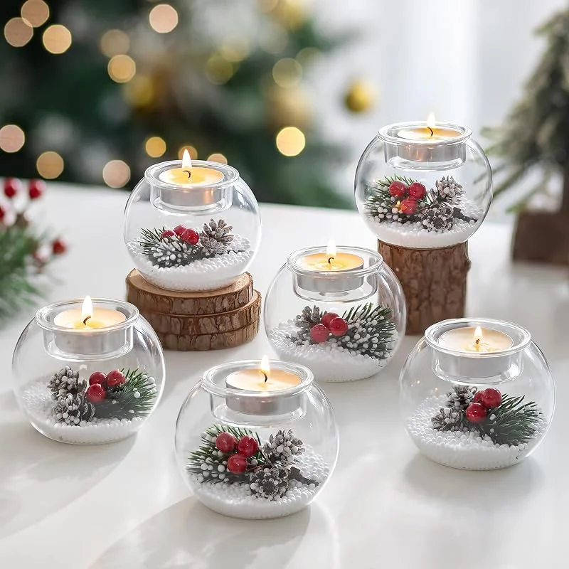 Besuche den Glasseam-Store Glasseam Weihnachts-Votivkerzenhalter: Glas-Teelichthalter, 6er-Set mit roten Beeren und Schnee, Tannenzapfen, dekorativer Kerzenhalter für Tischdekoration, Party, Weihnachtsdekoration — Kerzenlicht Abendessen