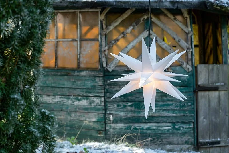 Besuche den Novaliv-Store Novaliv Weihnachtsstern beleuchtet Faltstern 55cm Dekostern Weiss hochwertiger Kunststoffstern für Glühbirne mit Timer Funktion 3D Stern 18 Zackig Leuchtstern Weihnachtslicht Winterbeleuchtung — Weihnachtsdeko