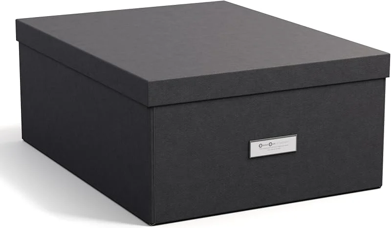 Besuche den BIGSO-Store BIGSO KATRIN große Aufbewahrungsbox mit Deckel – stabiler Organizer aus Faserplatte und Papier in Leinenoptik – praktische Faltbox mit Etikettenrahmen – schwarz — Geschenkverpackung
