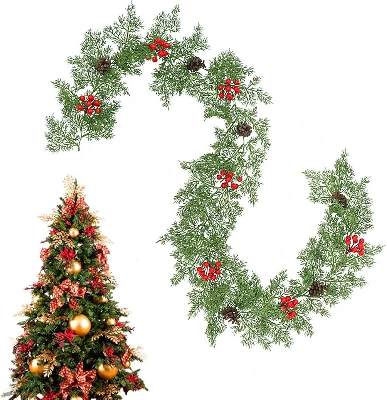Marke: Generisch Weihnachtsgirlande aus Grün mit Tannenzapfen und roten Beeren, 200 cm — Weihnachtsdeko