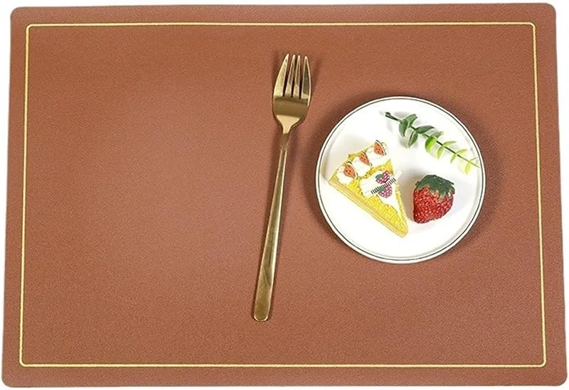 Besuche den Epinki-Store Epinki Tischsets Platzsets Abwaschbar Elegant Quadratisch, 2Pcs Set 30x43CM Weihnachts Platzset Abwaschbar Einfarbig Golden Linien aus PU Leder, Tischmatte Esstisch Braun für Esstisch — Küche & Haushalt
