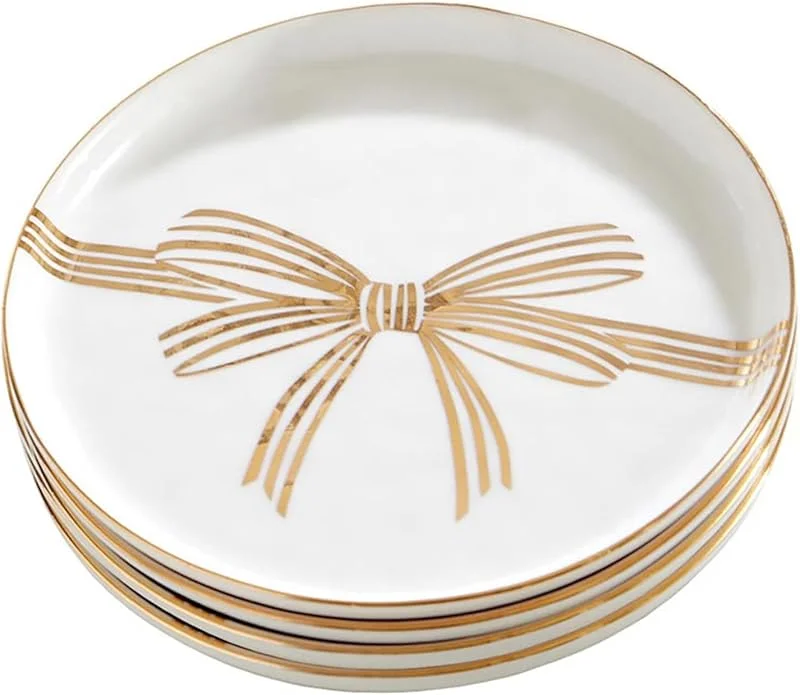 Marke: Santa Barbara Design Studio Santa Barbara Design Studio Vorspeisen-Teller-Set, weiße Keramik-Teller, 13, 3 cm Durchmesser, goldfarbene Metallschleife, 4 Stück — Advent und Tisch